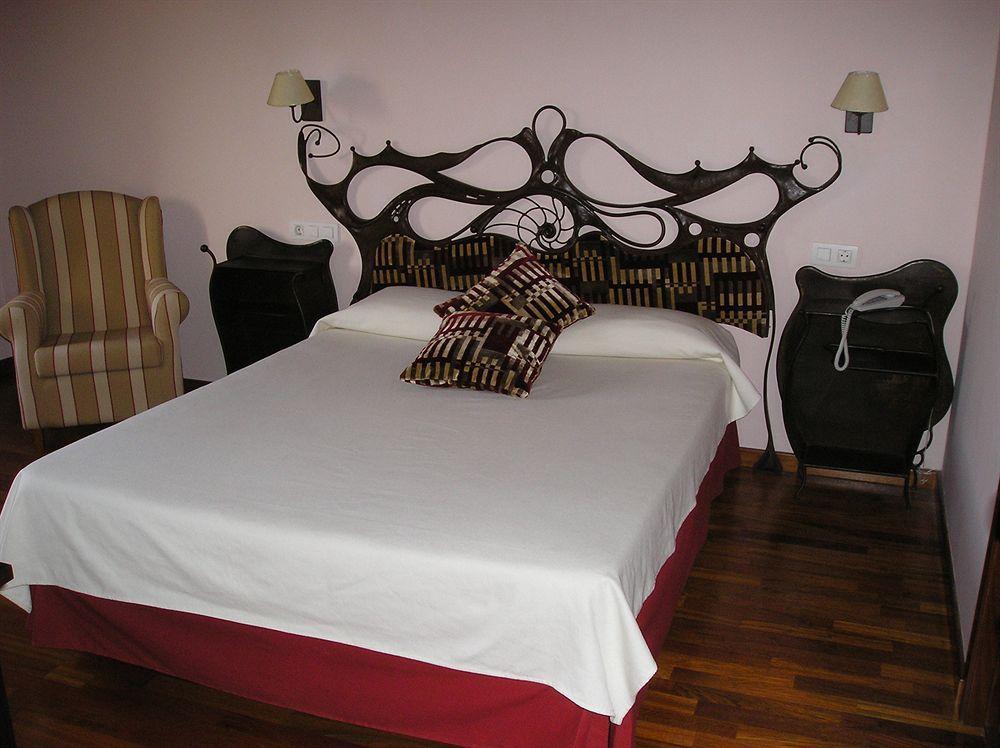 Palou Boutique Hotel Sant Pere De Ribes Extérieur photo