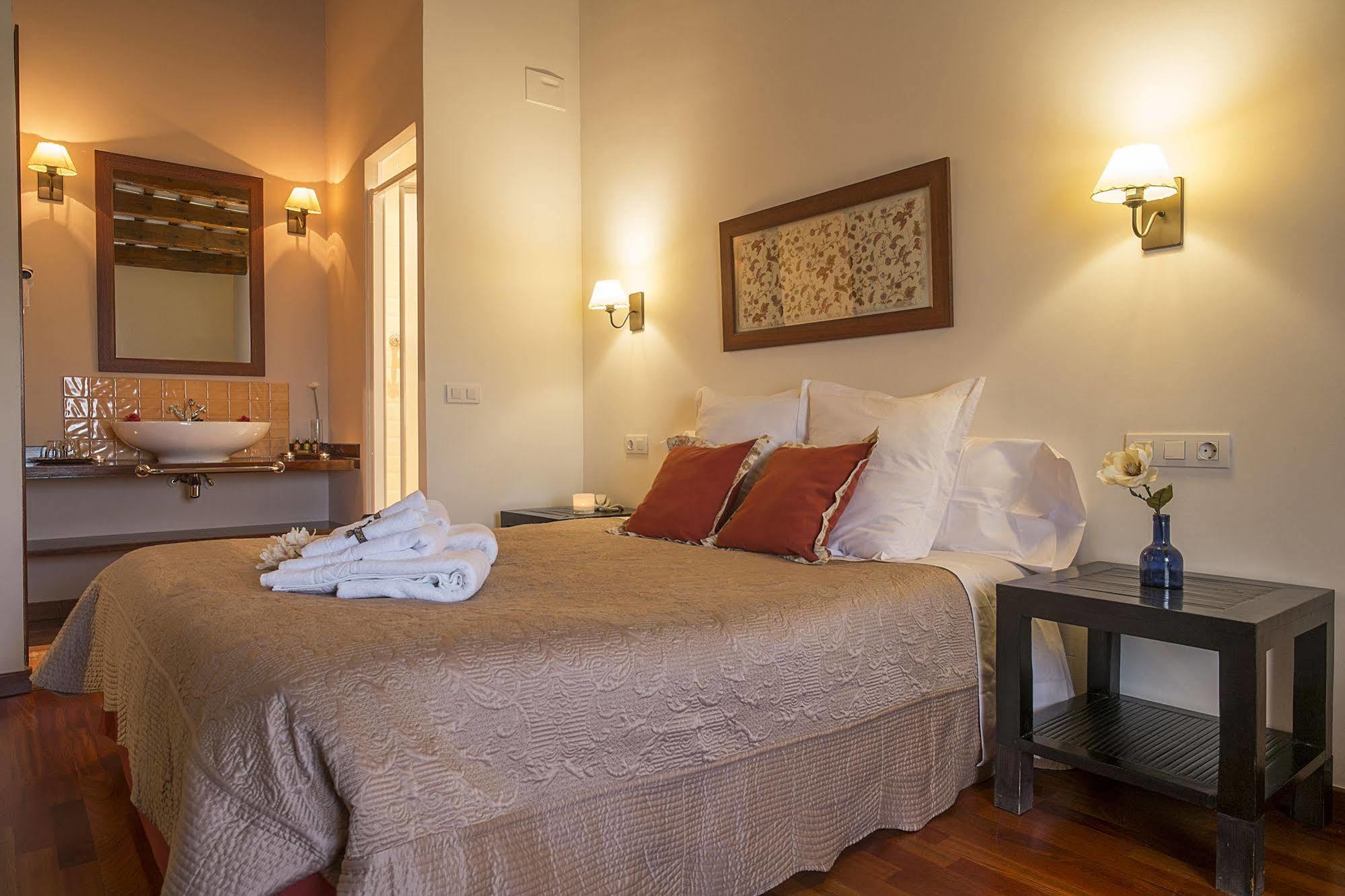 Palou Boutique Hotel Sant Pere De Ribes Extérieur photo
